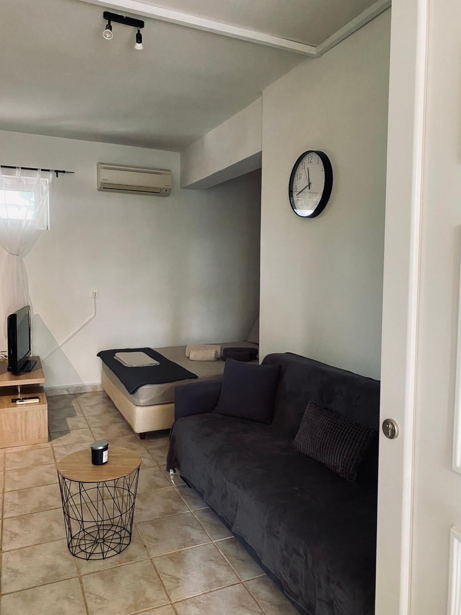 Independent House At Glyfada
