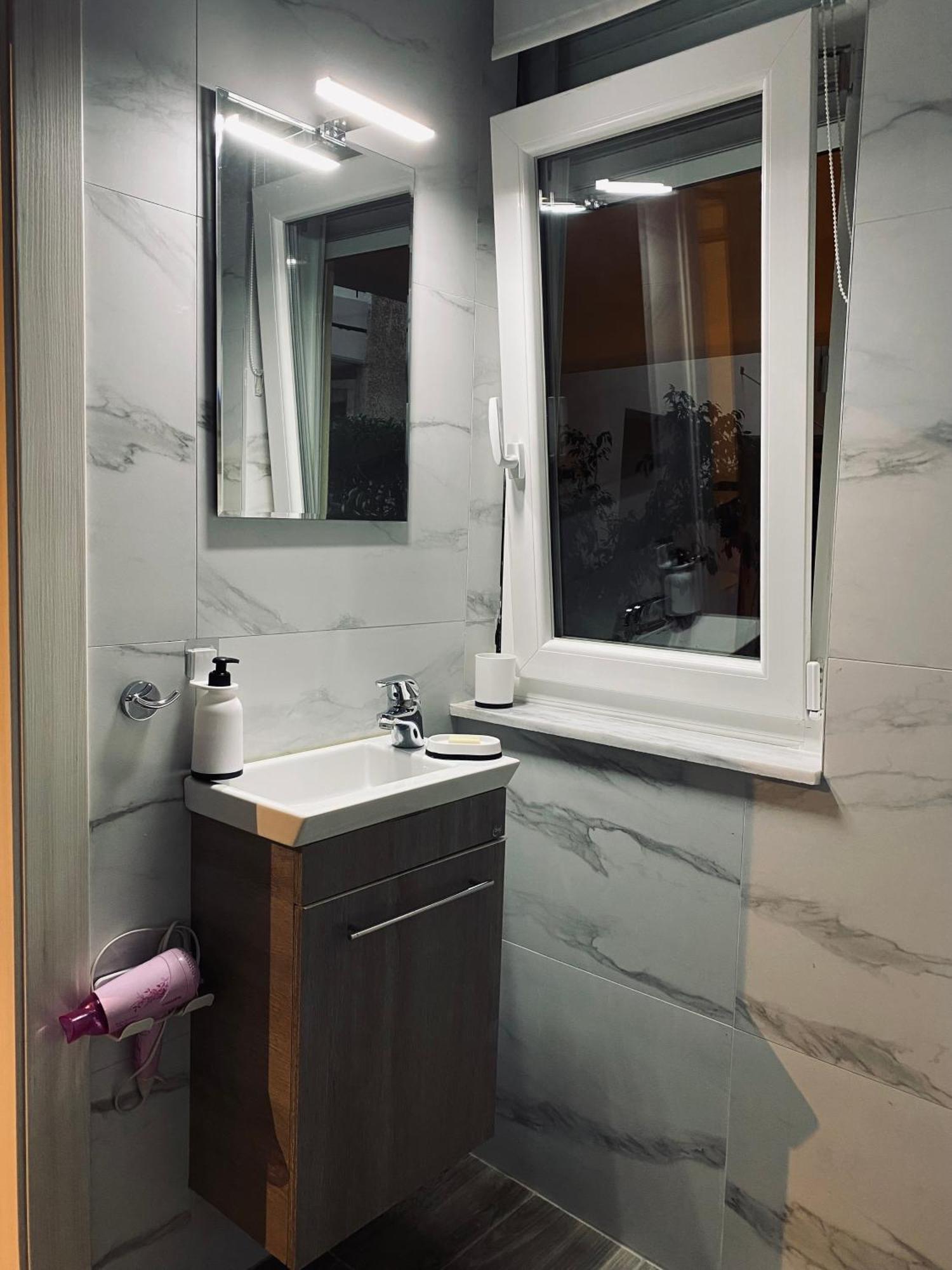 Independent House At Glyfada Athen